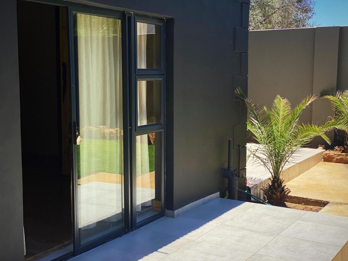 Royal Tree Guest House Potchefstroom Extérieur photo