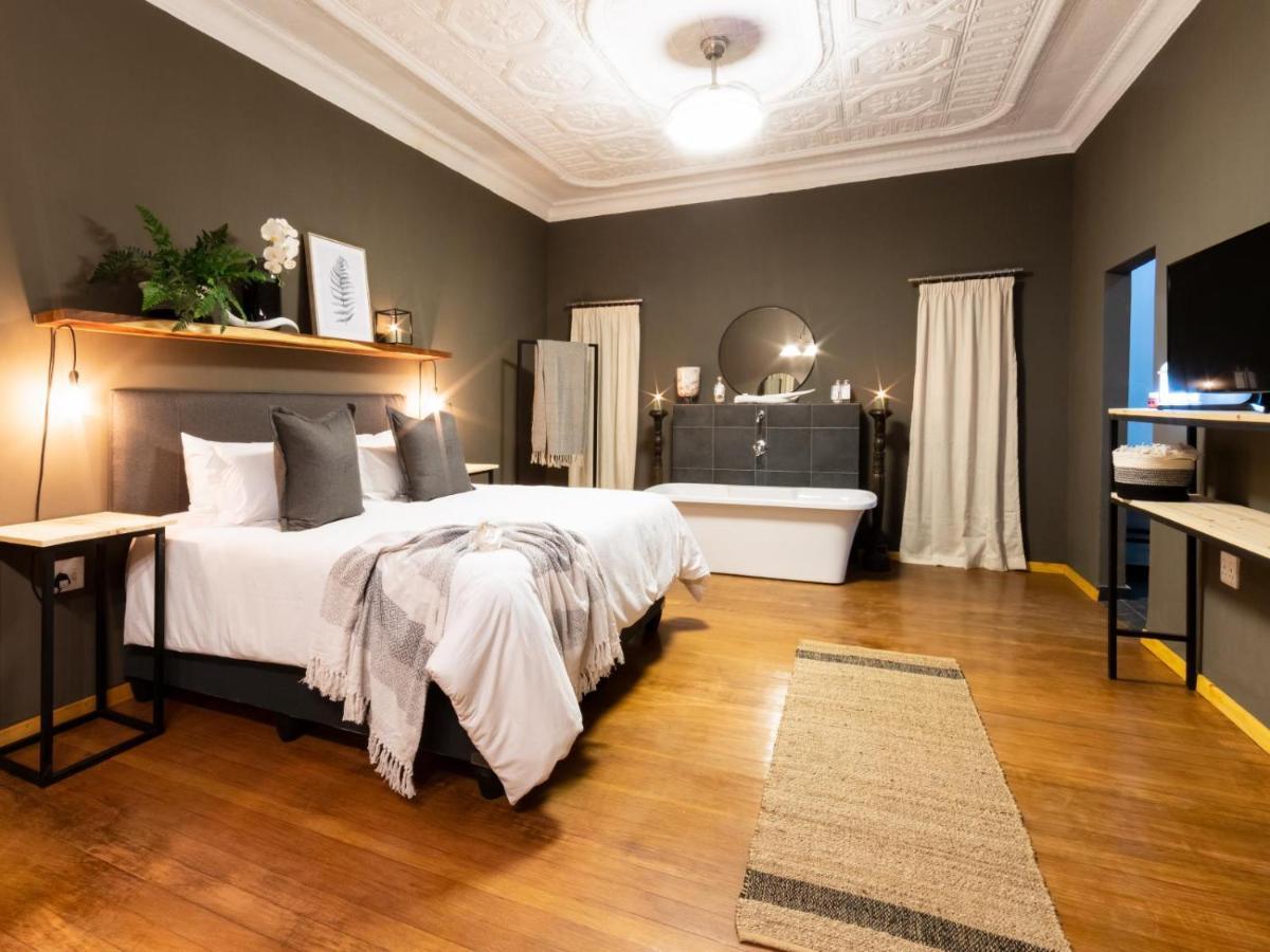 Royal Tree Guest House Potchefstroom Extérieur photo