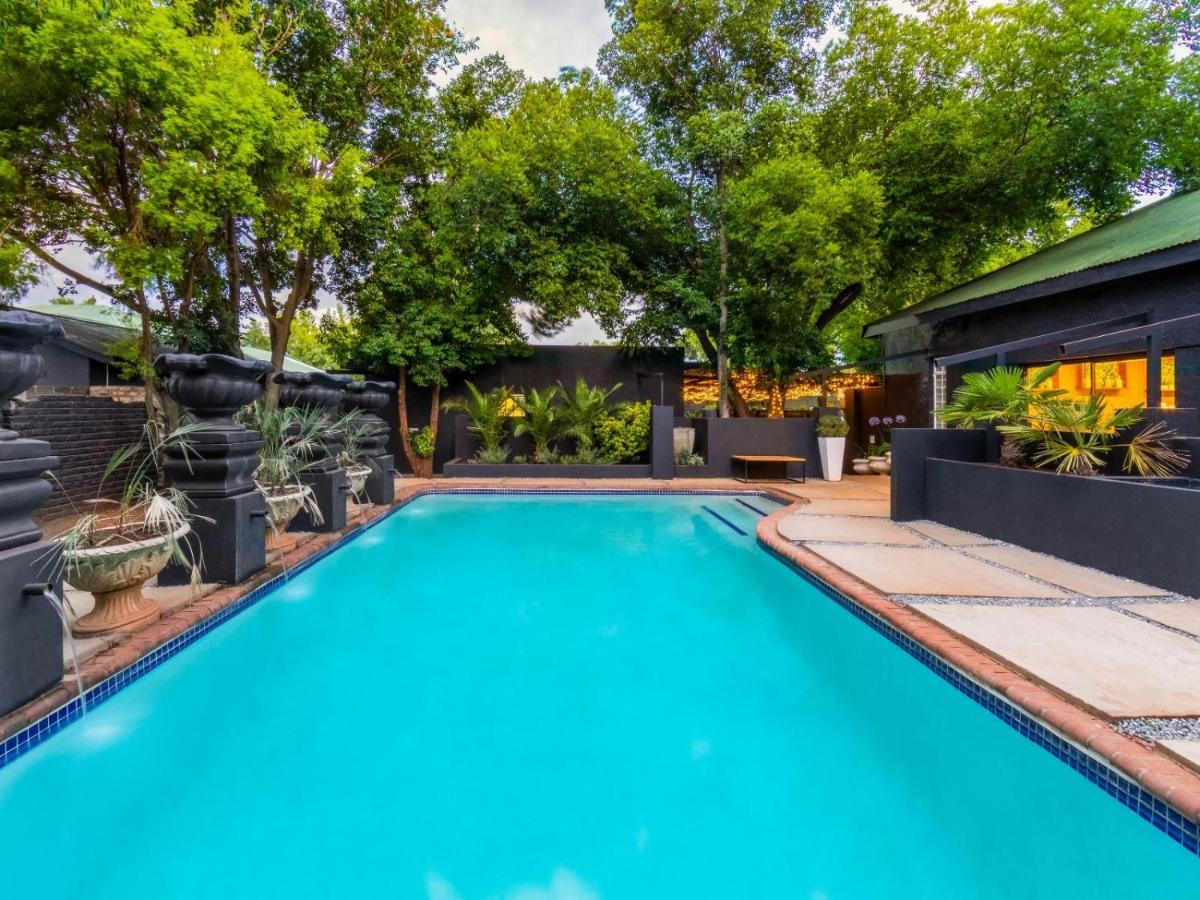 Royal Tree Guest House Potchefstroom Extérieur photo