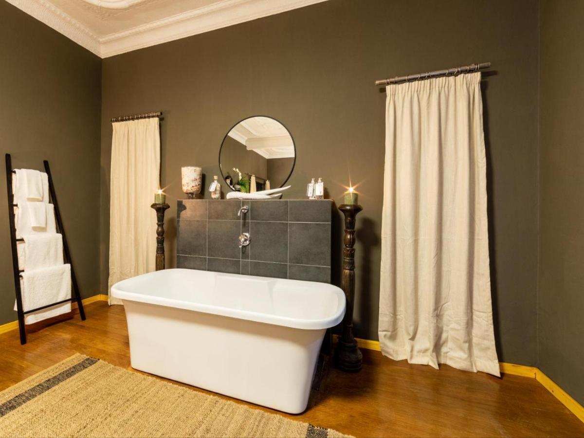 Royal Tree Guest House Potchefstroom Extérieur photo