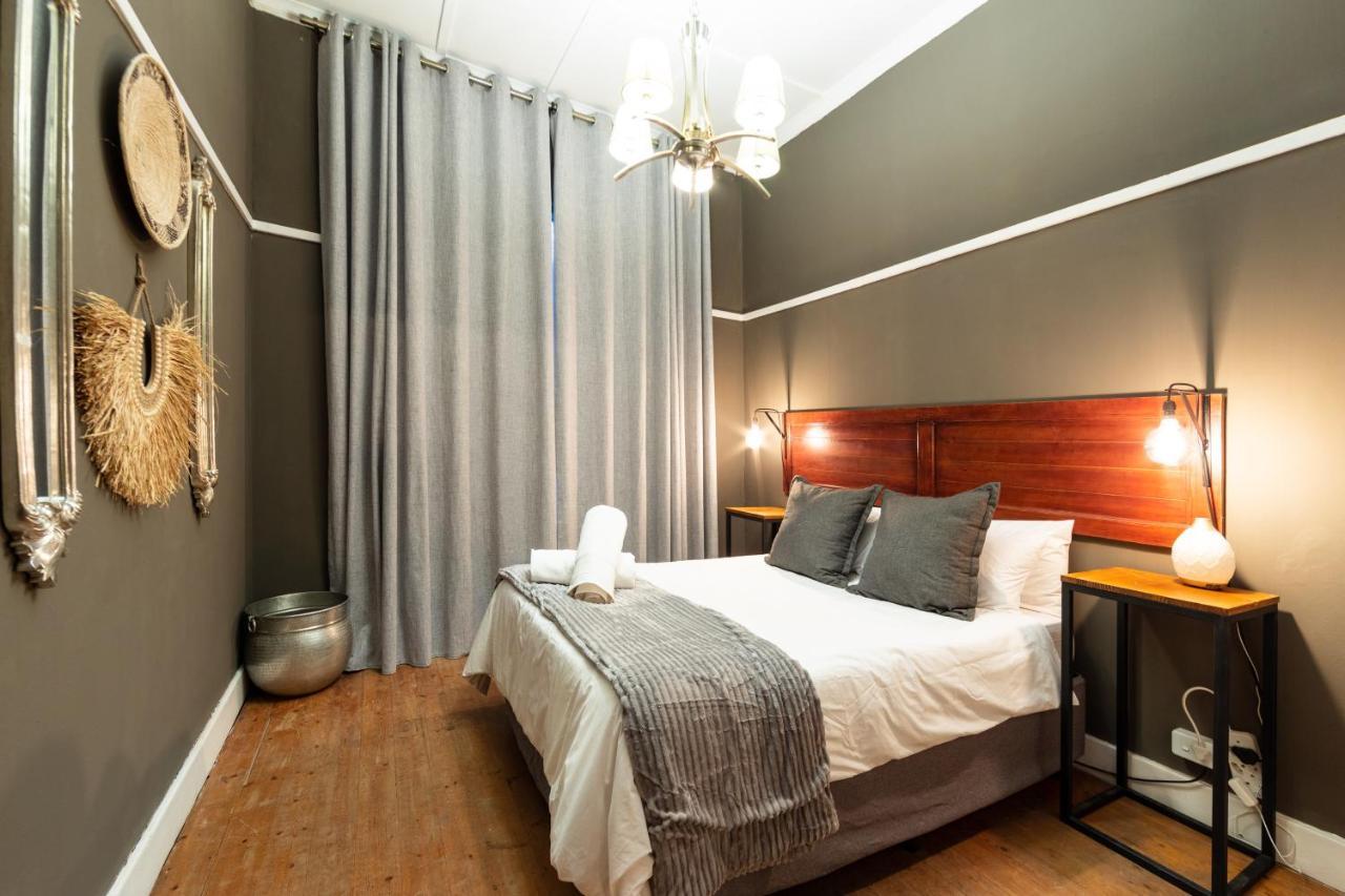 Royal Tree Guest House Potchefstroom Extérieur photo