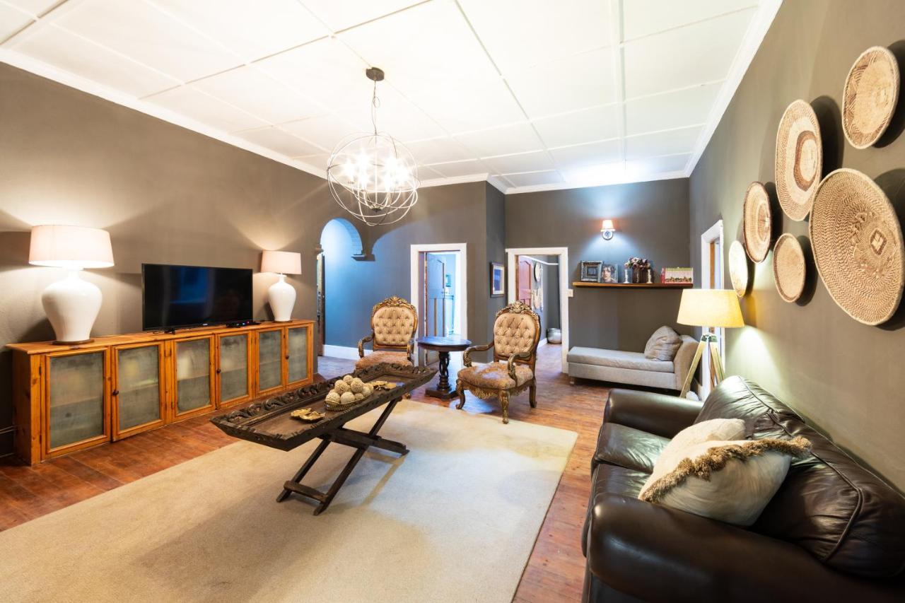 Royal Tree Guest House Potchefstroom Extérieur photo