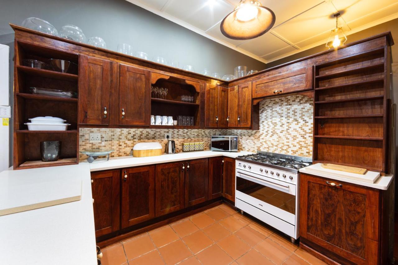 Royal Tree Guest House Potchefstroom Extérieur photo